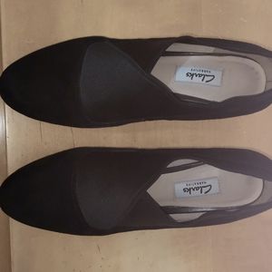 Clarks Kendra Black Suede shoes Size 8M